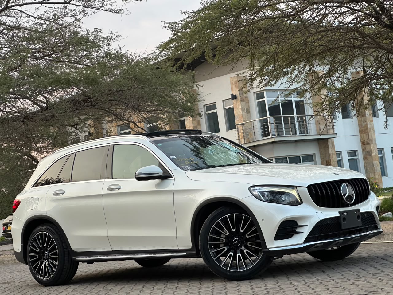 MERCEDES BENZ